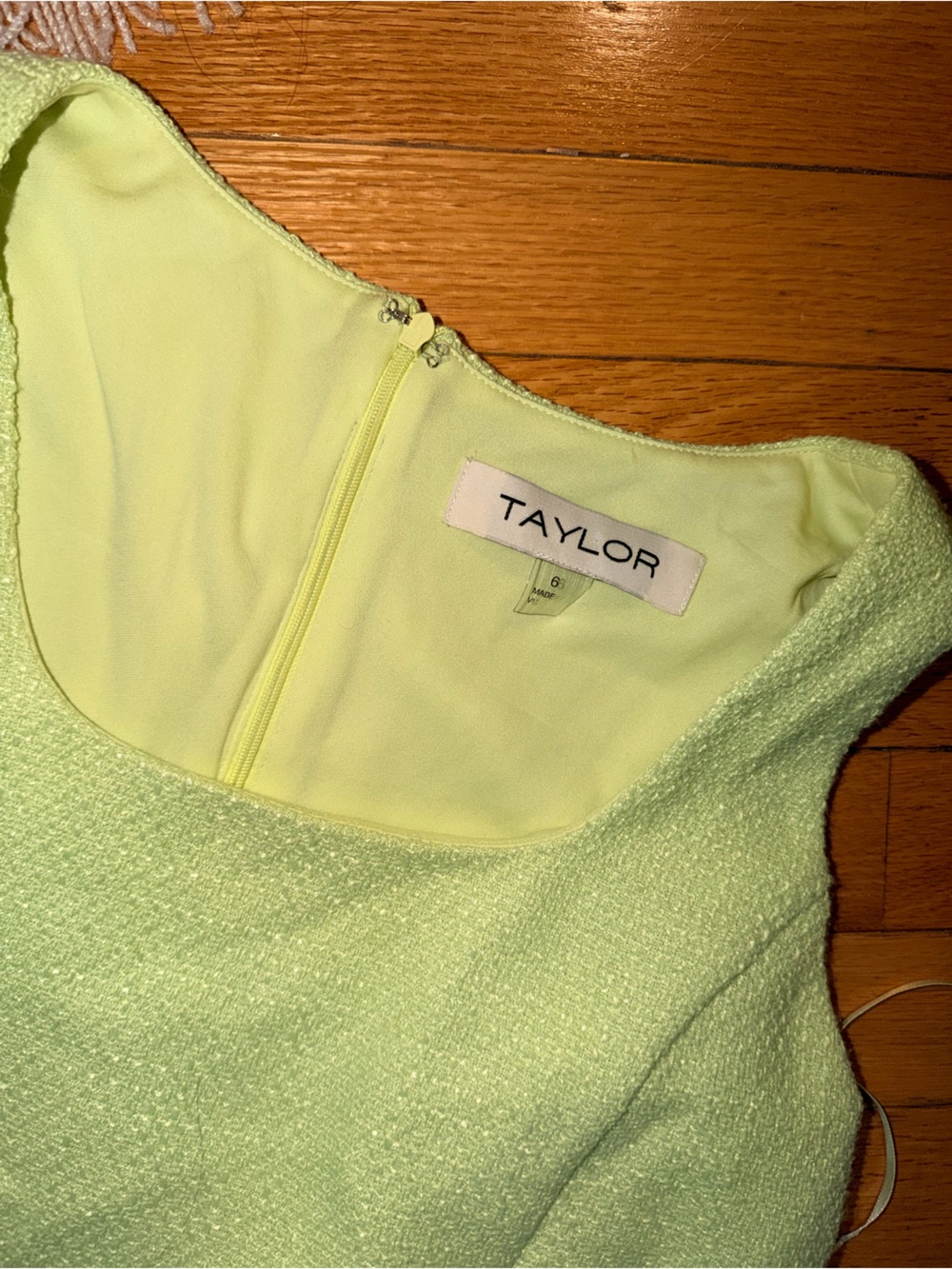 Luxury Taylor Chartreuse Tweed Mini Skirt - Picture 3 of 5